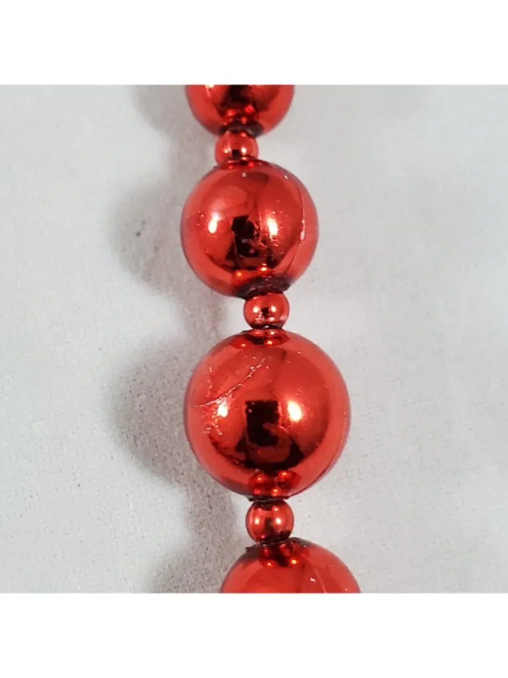 Set of 5 Marshall Fields Red Water Drop Plastic Bead Christmas Garland 9ft each